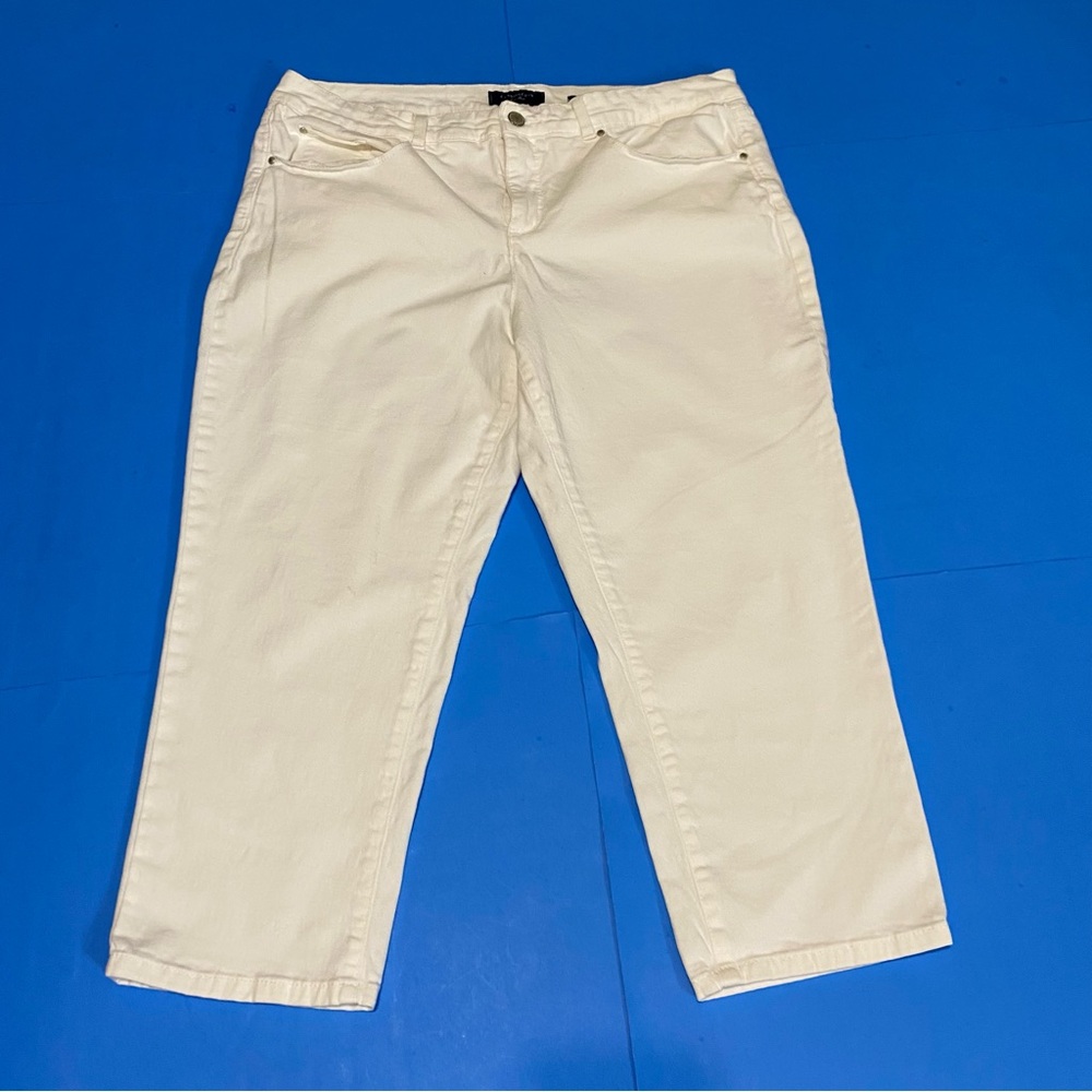 ❤️Charter Club Women's Capris Jeans in White